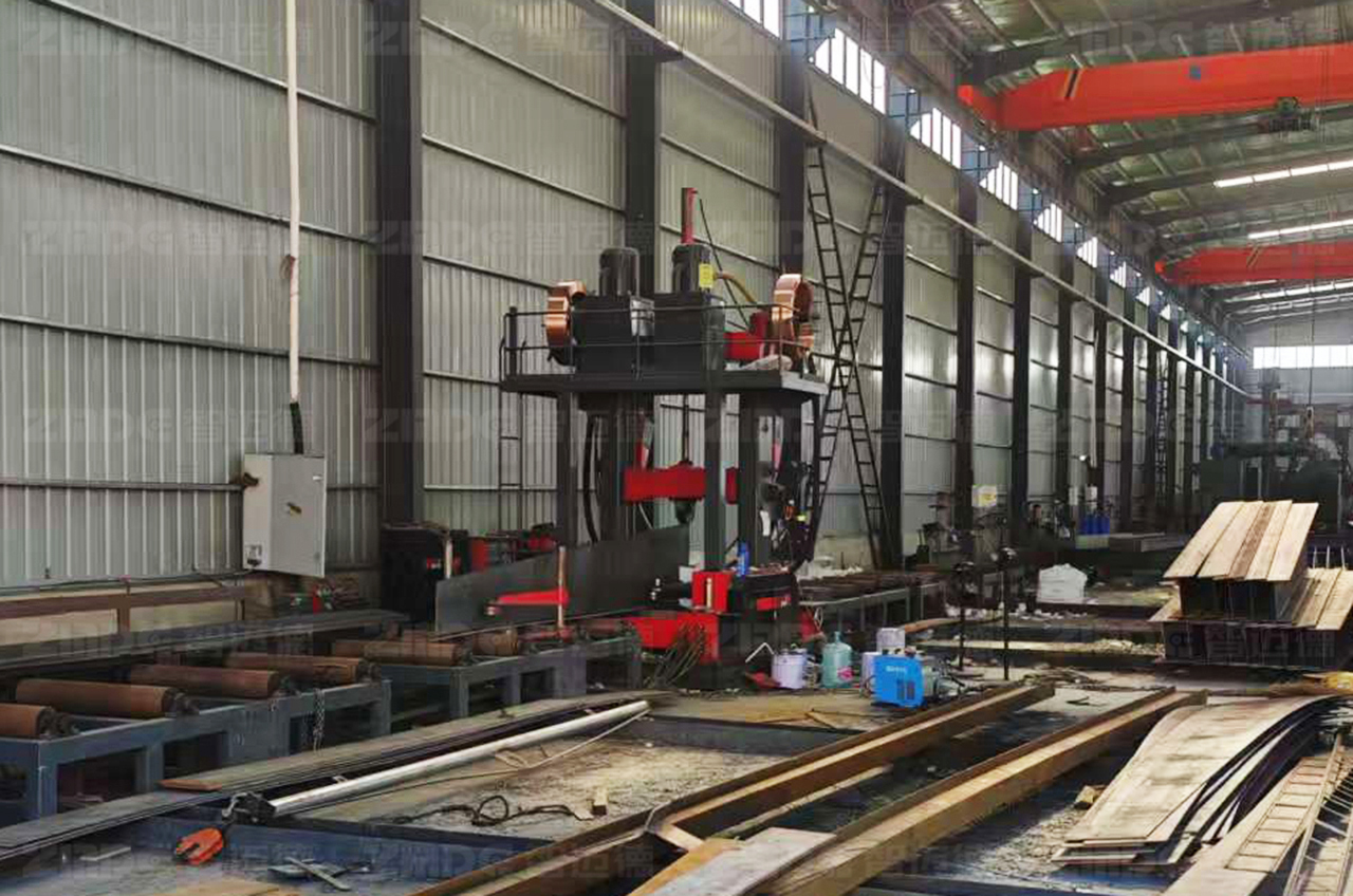 鋼結構加工如何轉型？看組焊矯一體機的“一站式”解決方案